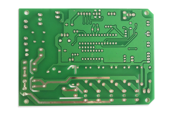 線(xiàn)路板焊盤(pán)中的手指印危害,PCB板如何避免手指印